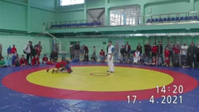 Первенство г. Чусовой по Самбо среди юношей 2010-2011ггю КОВЕР 1 смотреть онлайн