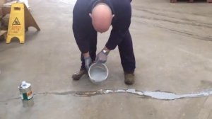 Ремонт бетона и трещин за 1 час! Ремонт бетонного пола тиксотропной смесью (полимербетон)