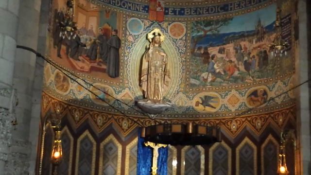 Тибидабо: природа, храм и парк развлечений на одной вершине. смотреть онлайн