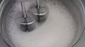 Белковая глазурь для кулича. Рецепт белой глазури с сахарной пудрой и белками для кулича или печень