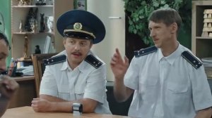 Пограничник отмечает Новый Год 2021? Короткие приколы про таможню Украины _ Дежурная часть.mp4