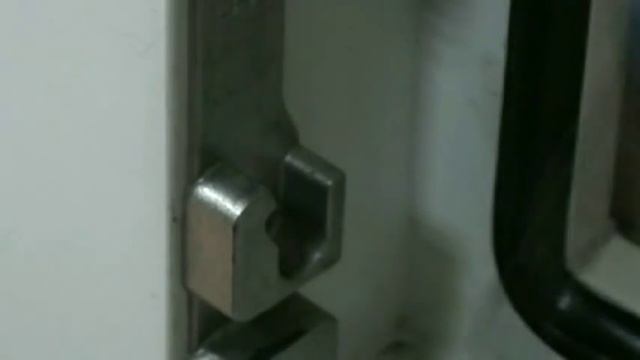 Не держится низ створки окна. Окно открывается в двух положениях. Регулировка окон ПВХ своими рукам смотреть онлайн