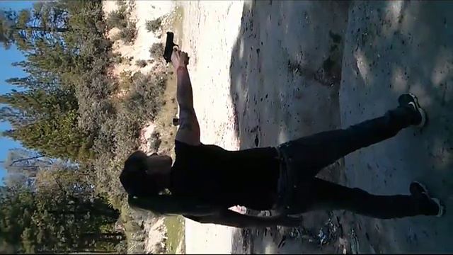 My AR-15 and 40. Beretta смотреть онлайн