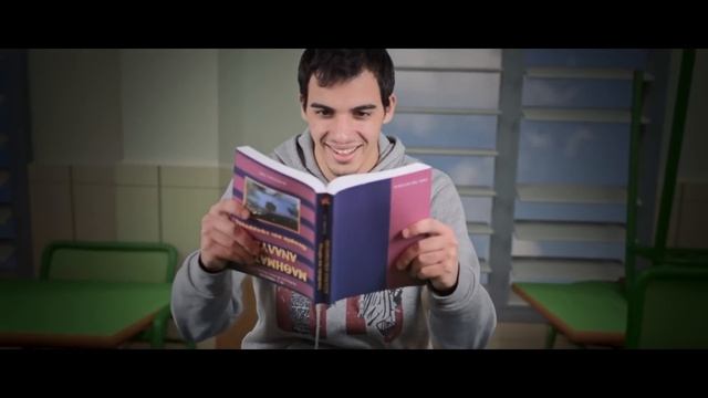 Η πιο ωραία στην Ελλάδα | School Parody смотреть онлайн