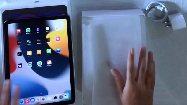 คลิปไปรับน้องใหม่ IPad Air 5 และมาแต่งหน้าจอโฮมกับไอคอนแอพ ซื้อตั้งแต่เดือนพฤษภาคมแต่พึ่งมาลงคลิป смотреть онлайн