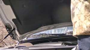 Установка амортизаторов капота на Сузуки Гранд Витара.