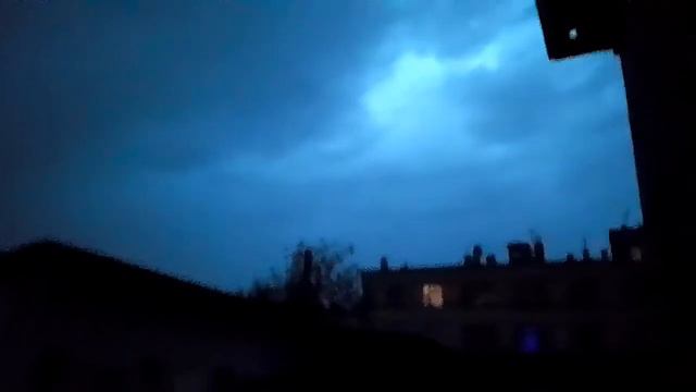 lightning and thunder🌩️🌧️ смотреть онлайн
