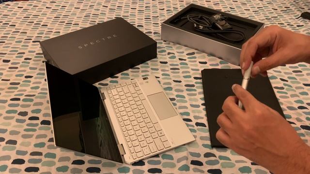 Hp Spectre X360 13 aw0003dx convertible unboxing and review смотреть онлайн
