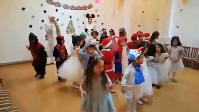 "Таңшолпан" бала бақшасы. Жаңа жыл. Детский танец. Весёлый детский танец. Новый год смотреть онлайн
