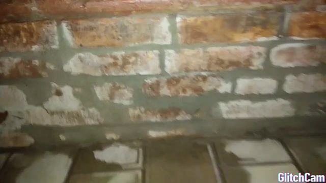 Ремонт кирпичной стены, Расчистка швов, пропитка, заделка швов раствором. Repairing old brick wall смотреть онлайн