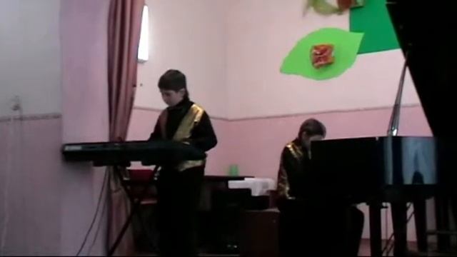 Танцующий скрипач (Dancing Violinist) смотреть онлайн