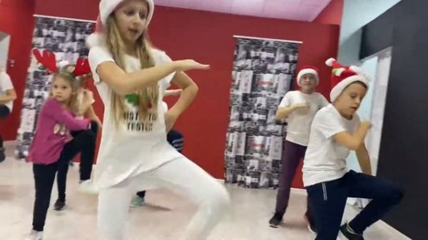 New Year Party | Kids 7-12 | Move & Joy Dance Studio