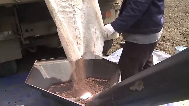 04.05.17. Рабочая поездка в Большечерниговский район смотреть онлайн