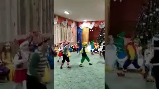 Белоснежка и 7 гномов смотреть онлайн