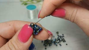 Браслет из бисера и бусин. Простой и эффектный.