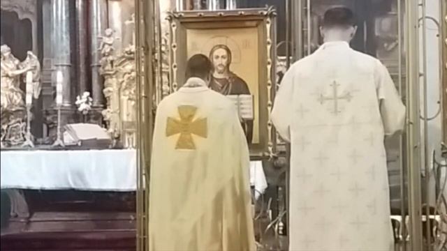 Молебен к Святейшему Сердцу Иисуса смотреть онлайн