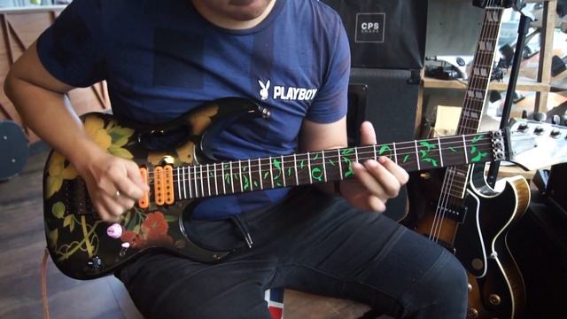 Ibanez Jem 77FP1 Floral Pattern Steve Vai 1991 смотреть онлайн