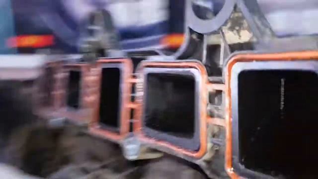 VW Toureg/Туарег Как не нужно ремонтировать систему охлаждения. Где может быть подсос воздуха. смотреть онлайн