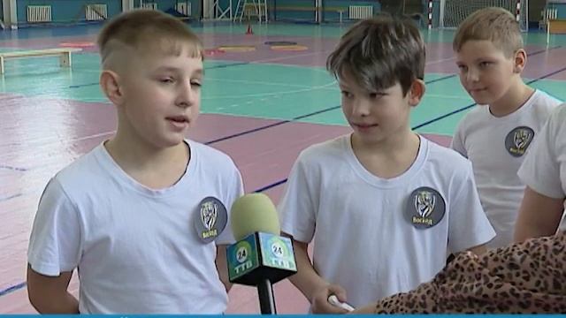 В ГИМНАЗИИ №259 ПРОШЁЛ СПОРТИВНЫЙ ПРАЗДНИК смотреть онлайн