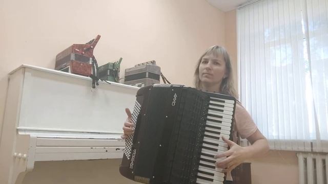 Вальс Ностальгия, муз. Ю. Пешкова, играет Любовь Гришанова смотреть онлайн