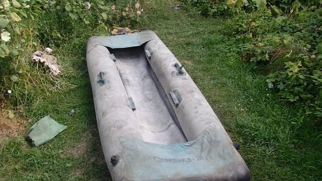 #zoom Резиновая надувная лодка Славянка М двух местная грузоподъёмностью 280 кг вес лодки 16 кг. смотреть онлайн