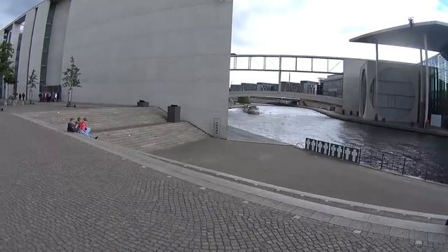 Германия Один в Тельняшке в Бундестаг .Reload смотреть онлайн