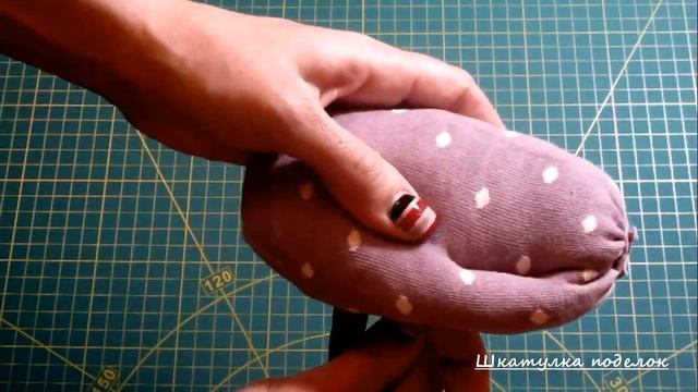 2 классных идеи из носков. Своими руками прекрасные мягкие игрушки. Поделки своими руками. смотреть онлайн