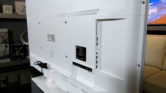 Обзор недорогого 4k телевизора c поддержкой HDR ProCaster 55UNB815WH смотреть онлайн