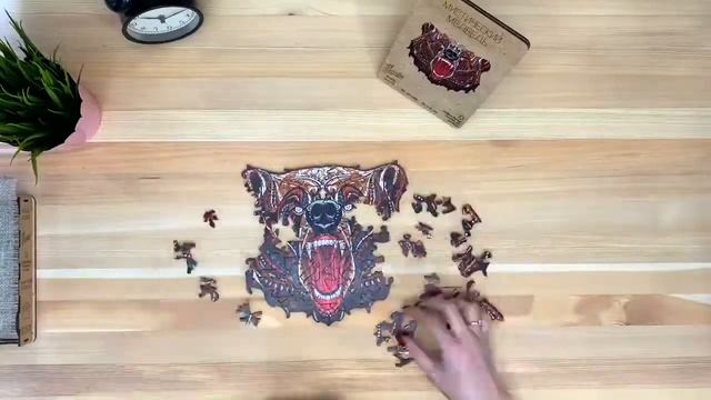 Сказочный медведь от Chapa - Уникальный пазл из дерева с деталями различных форм смотреть онлайн
