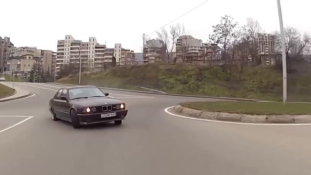 Slavic Drivers смотреть онлайн