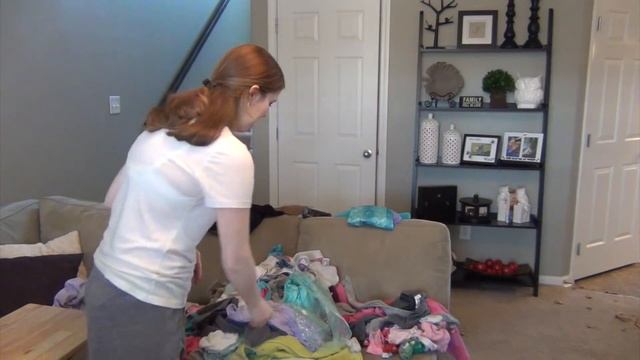 Do Laundry with Me: Weekly Laundry Routine | A Load a Day! смотреть онлайн