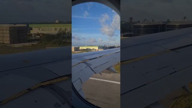 Приземление в аэропорту Мале смотреть онлайн