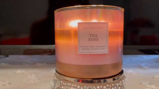 Bath & Body Works’ Tea Rose смотреть онлайн