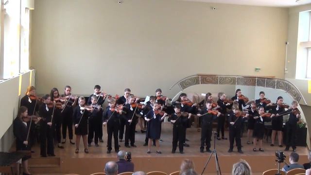 Ансамбль скрипачей с хором. Московская Камерата 2018. Преподаватель Пояркова. смотреть онлайн