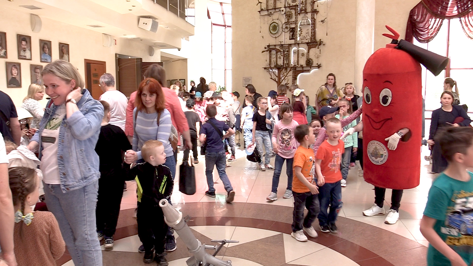 День защиты детей с «Горячей историей №01» смотреть онлайн