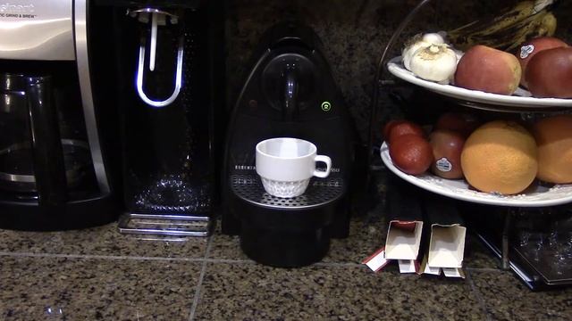 How to use the Nespresso Essenza смотреть онлайн