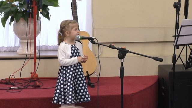 Я маленькая овечка (в сопровождении струнного оркестра) смотреть онлайн