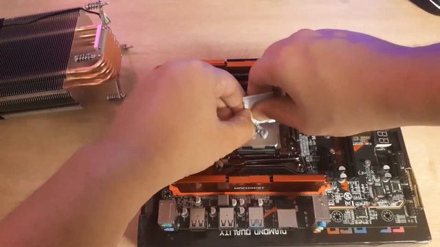 AIRCOOLER JONSBO CR1000 PRO COM 6 HEATPIPES. UNBOXING E TESTES NO PROCESSADOR XEON E5 2667 V4