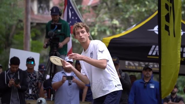 Calvin Heimburg Signs 5-Year Extension with Innova Disc Golf смотреть онлайн