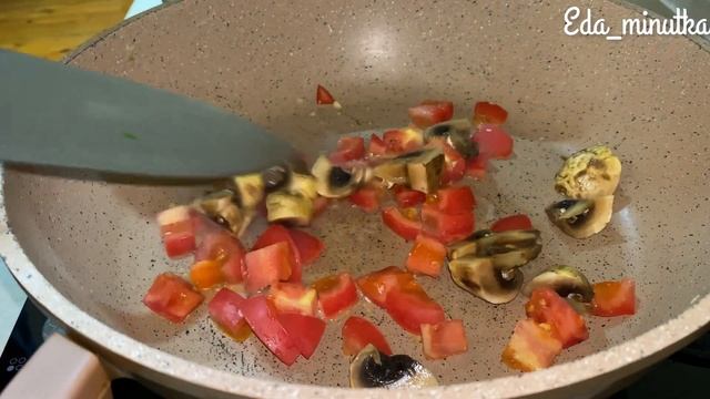 Спагетти в сливочном соусе с куриной грудкой и овощами| Делитесь рецептом с удовольствием ? смотреть онлайн