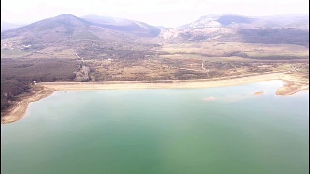 Крым.РЕКОРДНЫЙ приток ВОДЫ в ЧЕРНОРЕЧЕНСКОЕ водохранилище. р.ЧЁРНАЯ -бешеный поток с гор.СЕВАСТОПОЛ смотреть онлайн