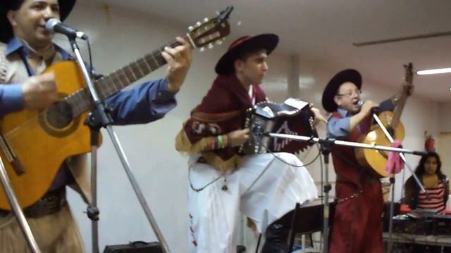 "Curuzu orrilla" Raices provincianas salon de hector ramirez 01/04/13 смотреть онлайн