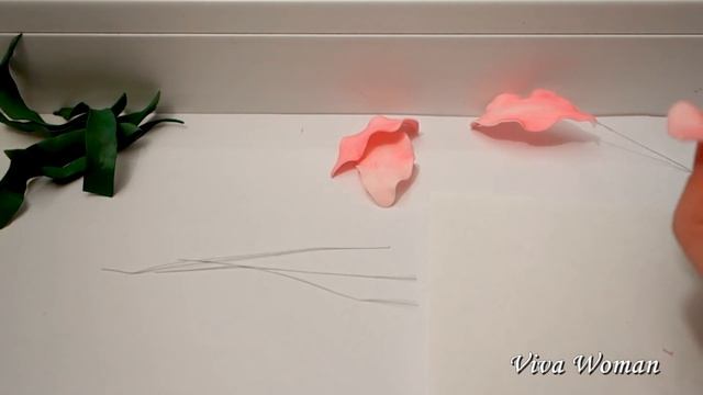 Лилия (цветы) из фоамирана Легко! Мастер класс Часть 1 Lily foam easy! Master Class Part 1 смотреть онлайн