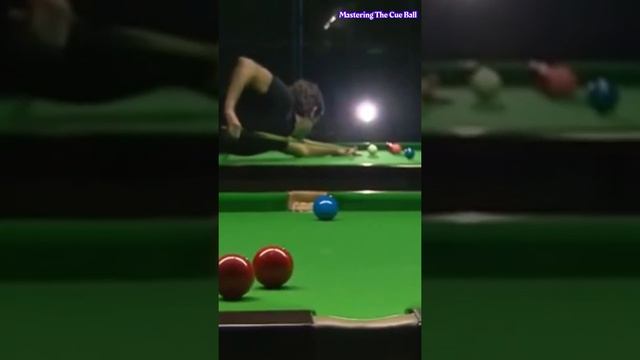 Ronnie O'Sullivan Snooker Tips For Beginners | How To Hold and Position Cue смотреть онлайн
