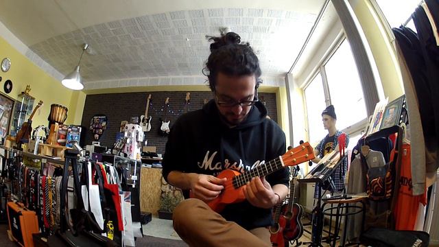 Ukážka Ukulele MAHALO MR1-OR v hudobninách JIMMYMARKET.eu смотреть онлайн