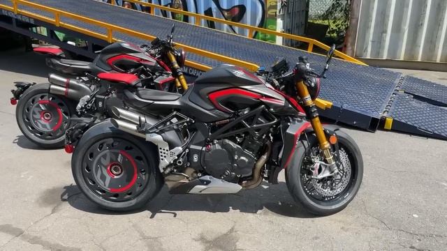 MV AGUSTA RUSH 1000 Мотоциклы из США ??. #limitededition по цене дома . смотреть онлайн