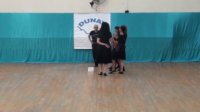 Karaguna, Greek folk dance смотреть онлайн