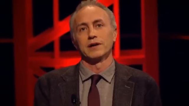 L'editoriale di Marco Travaglio: Libera satira in libero Stato - Servizio Pubblico - Puntata 8 смотреть онлайн
