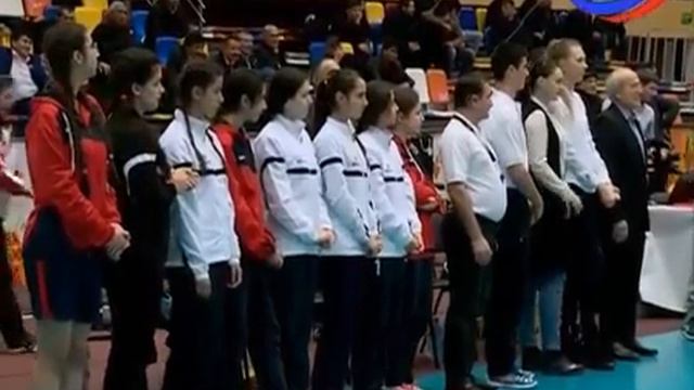 Рамазан Абдулатипов принял участие в турнире по волейболу смотреть онлайн