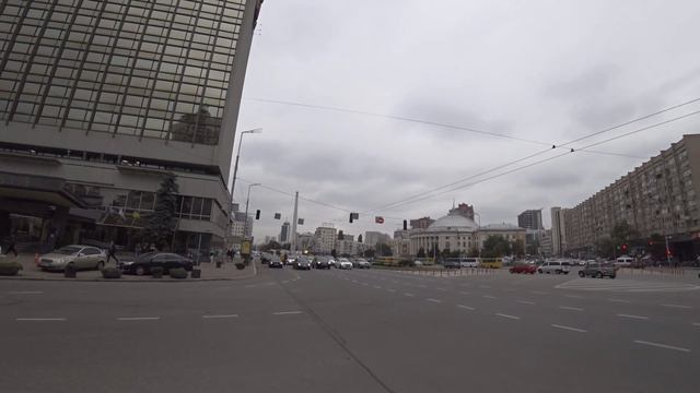 Прогулки по Киеву. От площади Победы к памятнику Щорсу. 2 октября 2020 г. смотреть онлайн